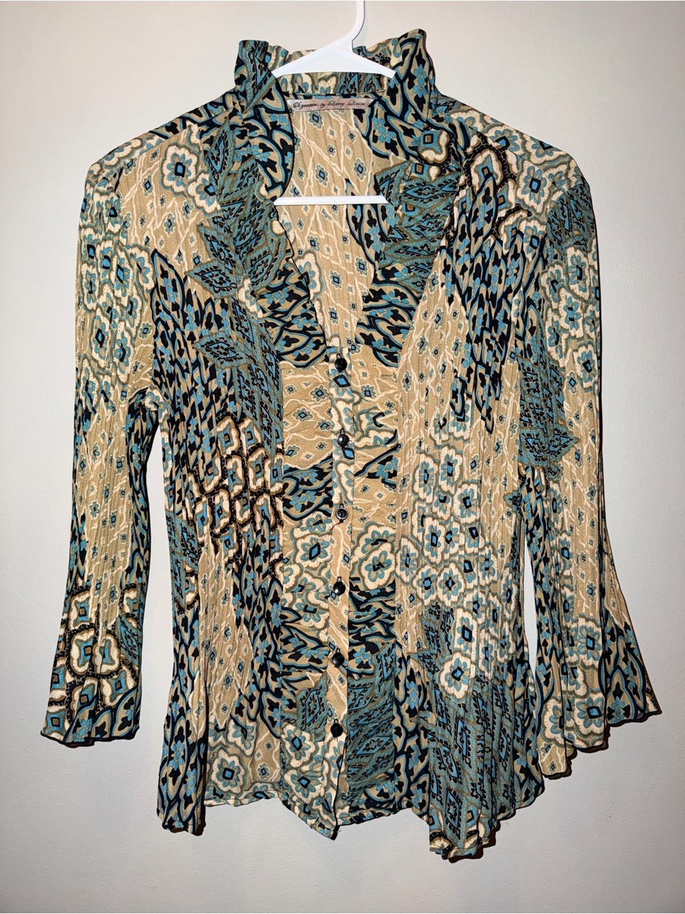 Signature by Larry Levine Beige Teal Printed Ruffle-Trim Button Front Blouse